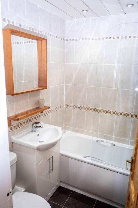 グラスゴーCharming 1-Bed Southside Flat In Great Locationアパートメント エクステリア 写真